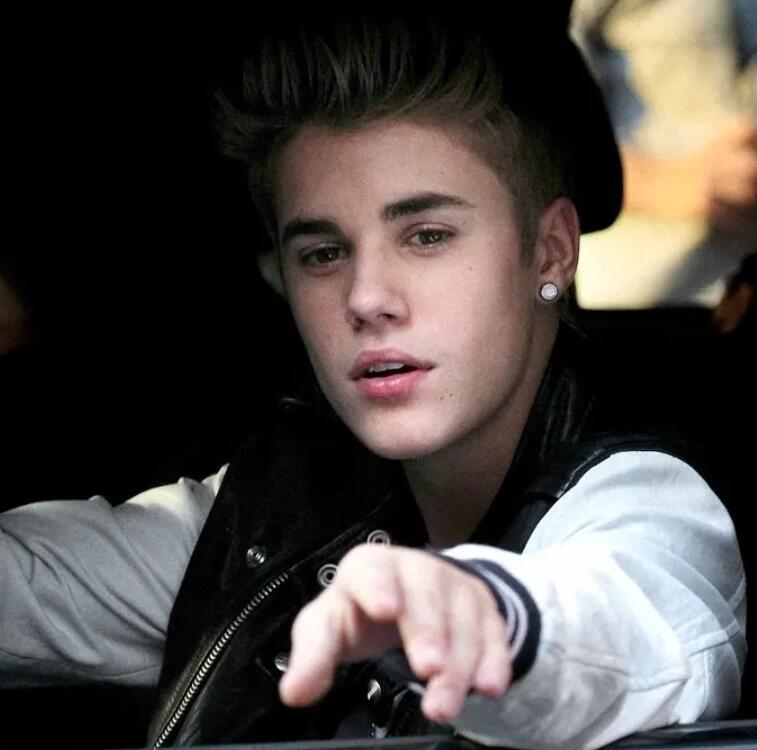 Justin Bieber˹ȲиMP3+FLACϼ